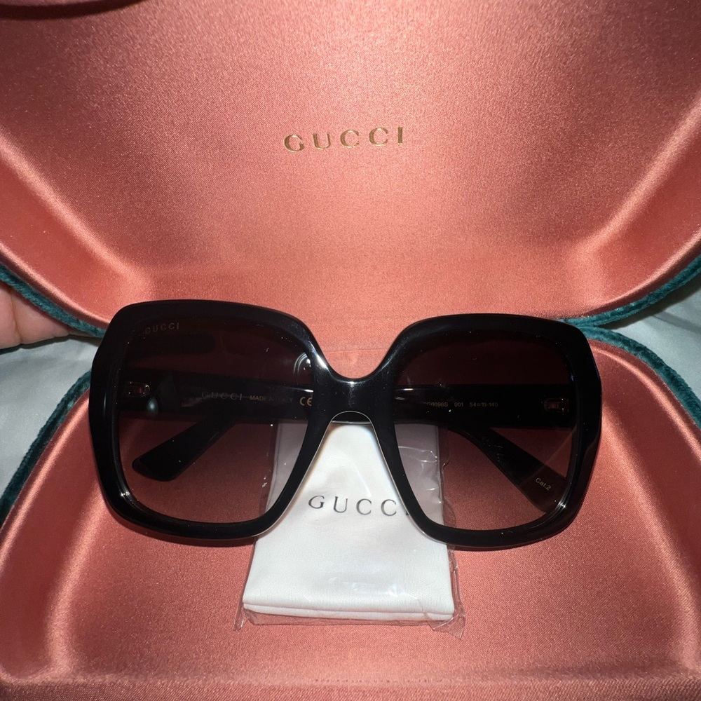 NWOT Gucci Sunglasses